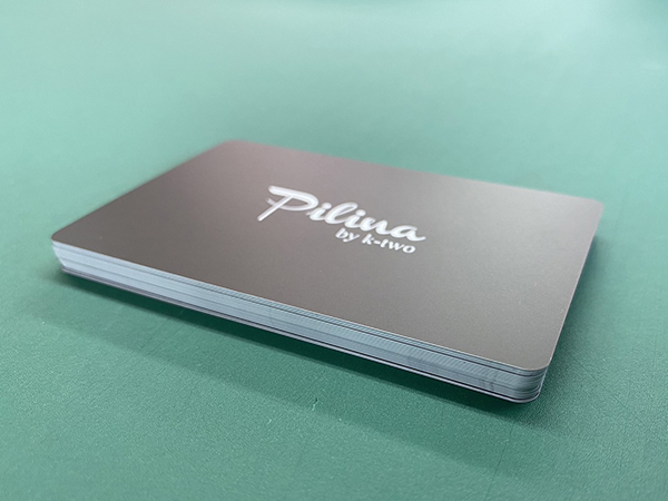 プラスチックカード：ショップカードの作成　美容院　Pilina　様