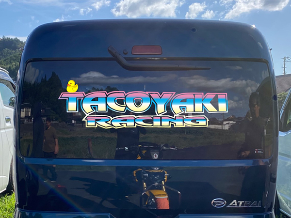 車用に貼るカッティングステッカー　モトジムカーナ選手のもっちゃん　様