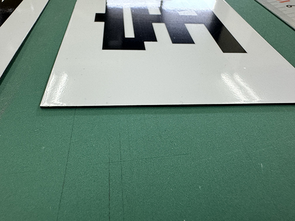 マグネットシート印刷　車両用マグネットシート（700mm×100mm　厚み0.8mm　強力マグネットシート）　株式会社エバークリーン　様